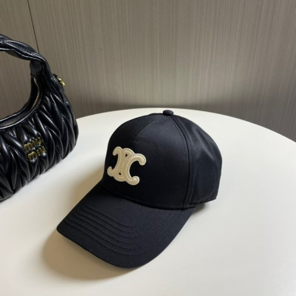 Celine Black Hat with Cream Emblem - Picture 3 of 7
